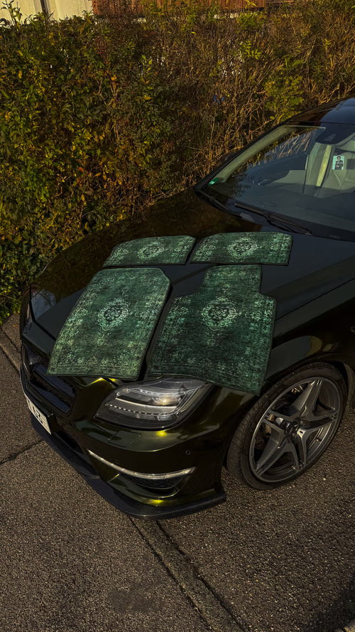 سجادة سيارة "رونق" – لمسة فاخرة شرقية ( اربع قطع كاملة للسيارة ) مناسبة لجميع انواع السيارات